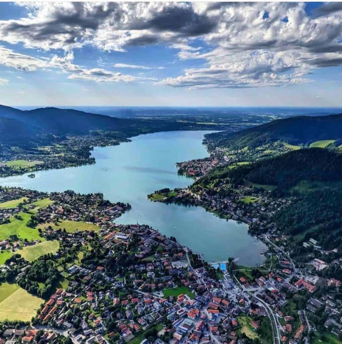 See- Und Bergblick In Bestlage Am Тегернзее Экстерьер фото